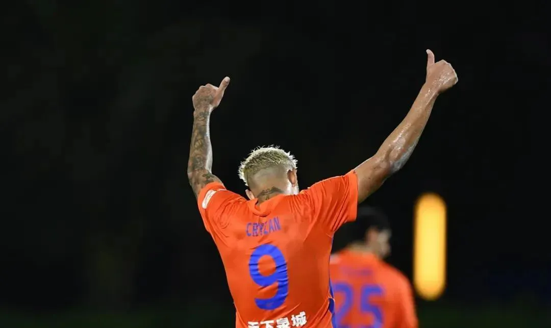 上海上港惊险晋级下一轮比赛的简单介绍